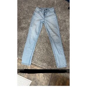 Women's Light Blue Jeans
